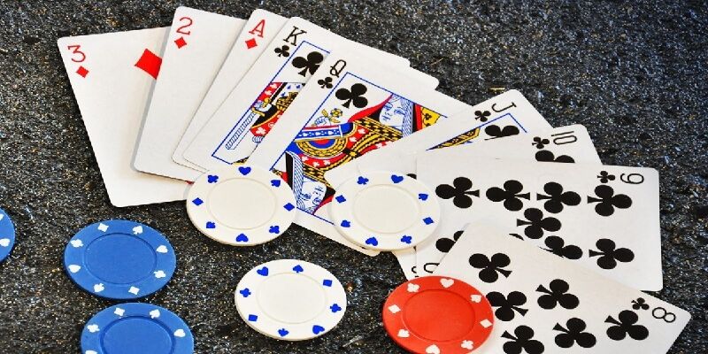 Mách Bạn Cách Đánh Bài Phỏm Online Bách Chiến Bách Thắng 4 Game đánh bài Phỏm online được nhiều người yêu thích và lựa chọn hiện nay bởi nhiều ưu điểm